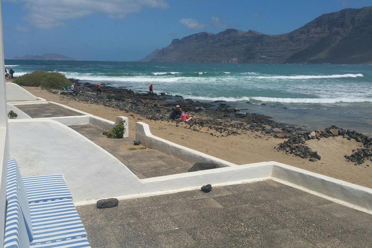 Playa De Caleta De Famara Villa Exterior foto